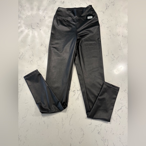 Offline aerie Pants - Offline By Aerie Real Luxe Faux Leather Leggings Size Small NWT